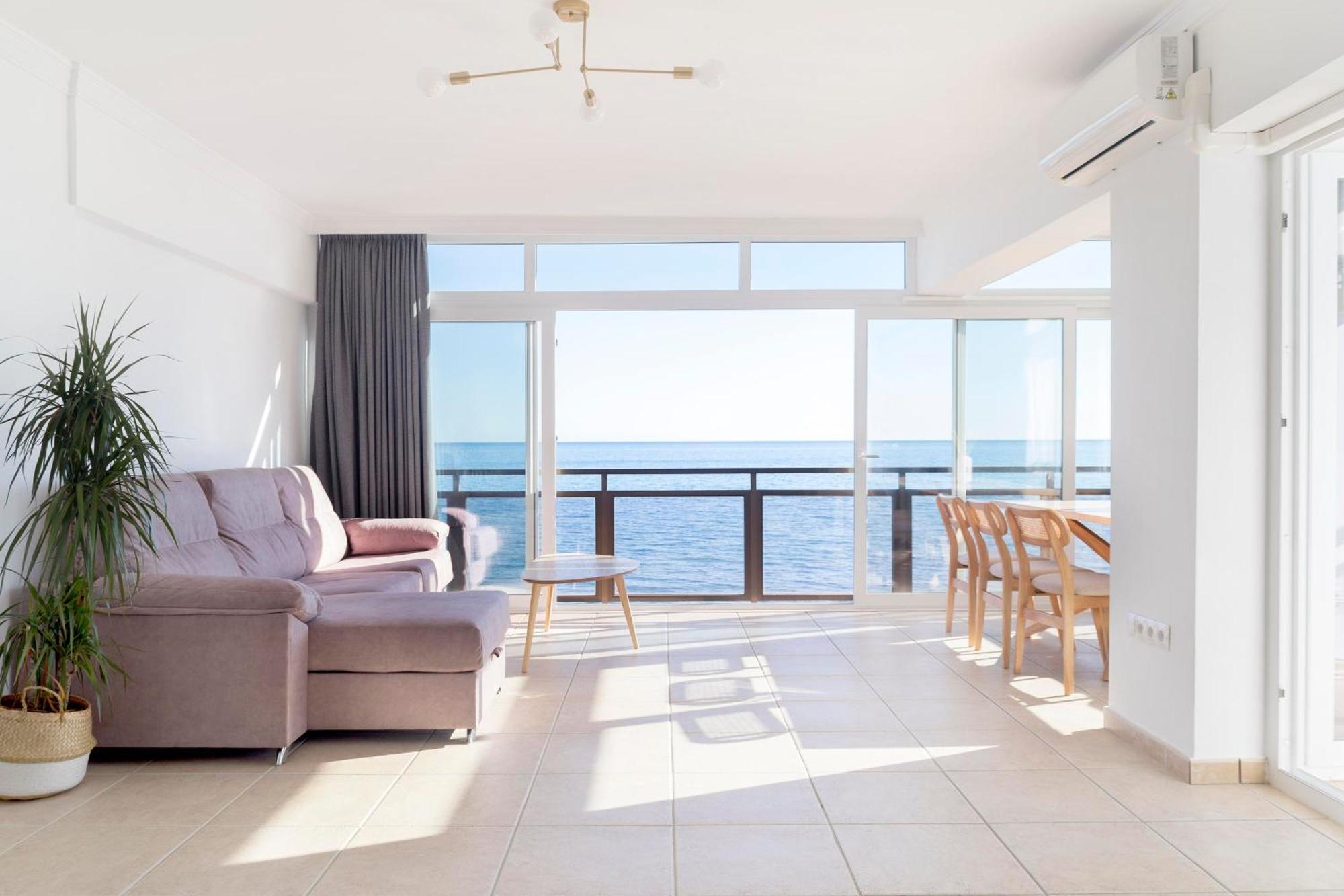 Mar Suites Malaga Benalmadena Bagian luar foto